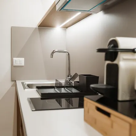 Stefaneli Apart Otel Himarë