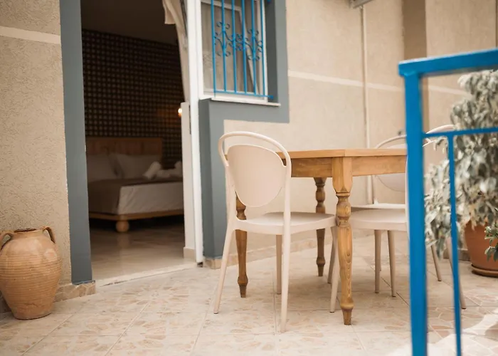 Stefaneli Aparthotel