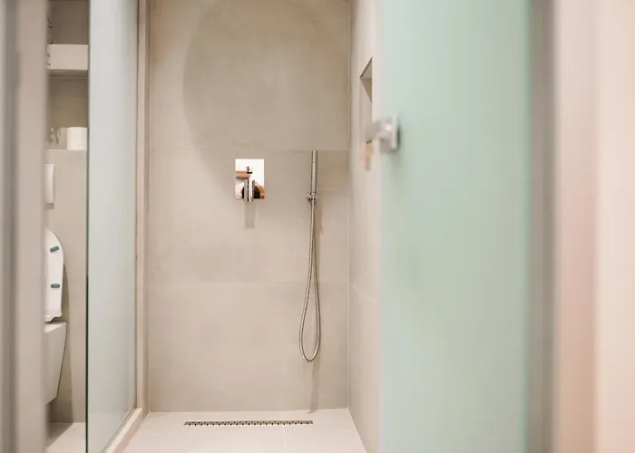 Stefaneli מלון דירות